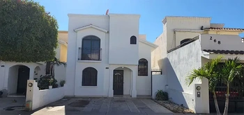 13_1721 | En Renta Casa Amueblada, Residencial Montebello | Inmobiliaria Carfer