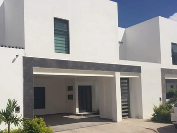 1_2464 | CASA AMUEBLADA EN RENTA, EN PRIVADA | Inmobiliaria Carfer