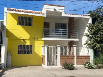 1_2510 | CASA EN VENTA COL. JARAMILLO | Inmobiliaria Carfer
