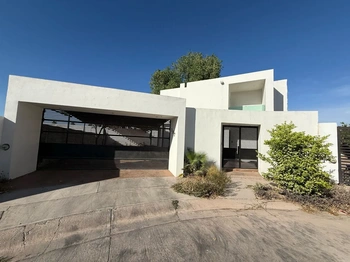 5_2850 | CASA EN VENTA PRIVANZAS RESIDENCIAL | Inmobiliaria Carfer