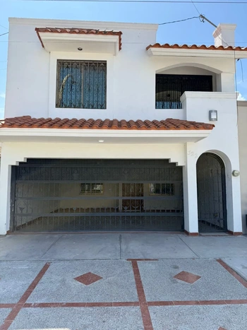 5_2943 | CASA EN VENTA COL CENTRO 3 REC | Inmobiliaria Carfer