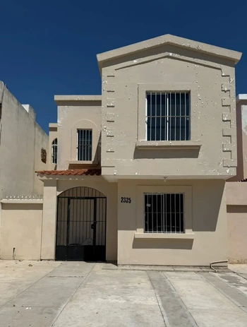 5_2944 | CASA EN RENTA FRACC MALLORCA | Inmobiliaria Carfer