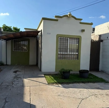 5_2988 | CASA EN VENTA FRACC CAMPANARIO | Inmobiliaria Carfer