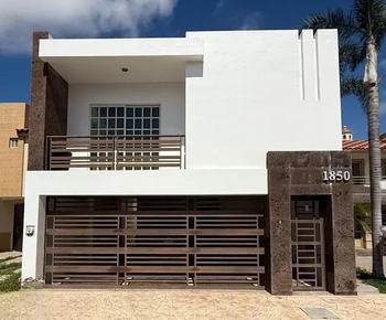 5_2983 | CASA EN VENTA FRACC LOS ALMENDROS | Inmobiliaria Carfer