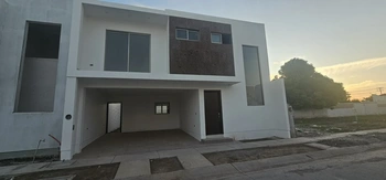 15_3015 | CASA NUEVA EN VENTA  FRACC SANTA TERESA | Inmobiliaria Carfer