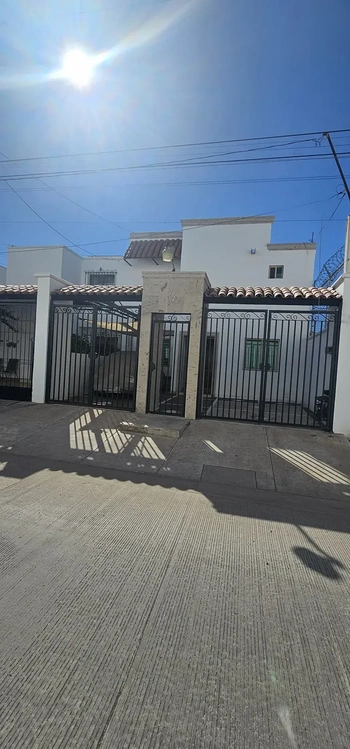 15_3042 | CASA EN RENTA AMUEBLADA COLONIA CENTRO | Inmobiliaria Carfer