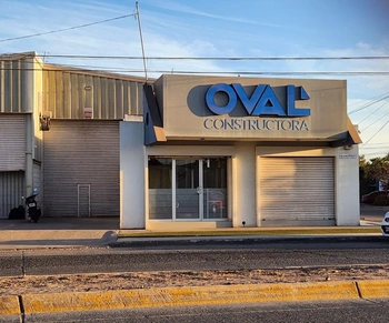 BODEGA CON OFICINAS AMUEBLADAS EN RENTA